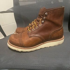 Red Wing Shoe Co. Style 8088 - 40 EU